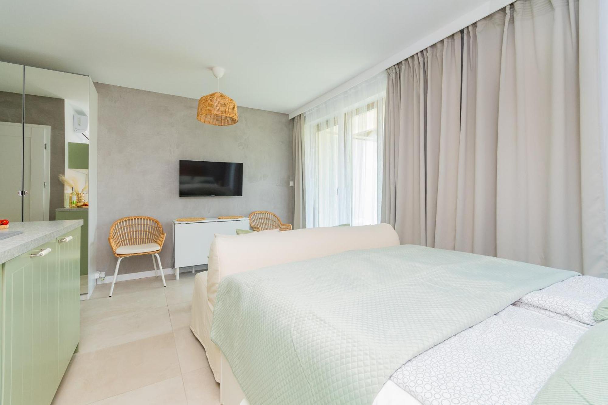 Apartamenty Mierzeja - Stegna Park Studio, 500 M Od Plazy Exterior photo